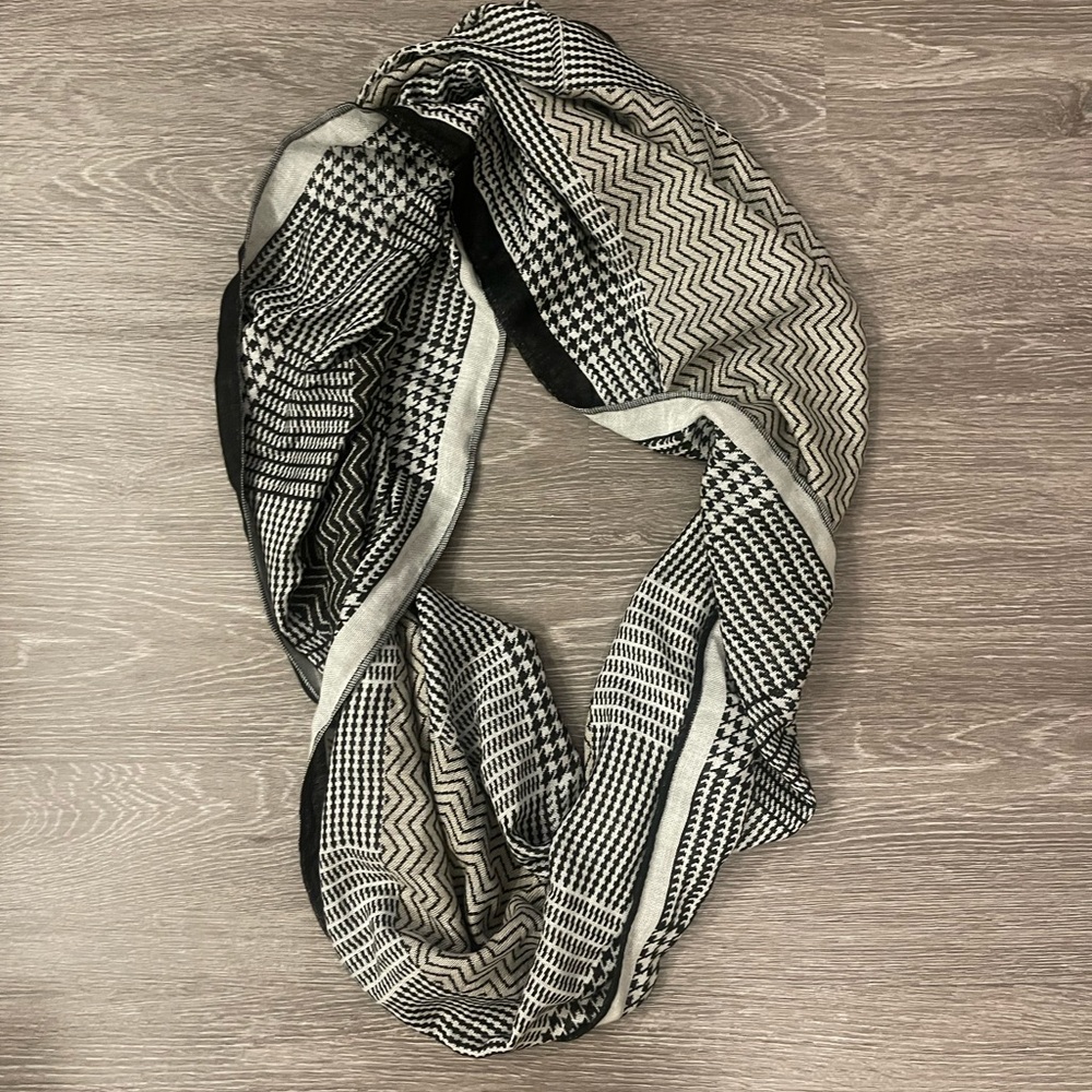 Accessory St Scarf